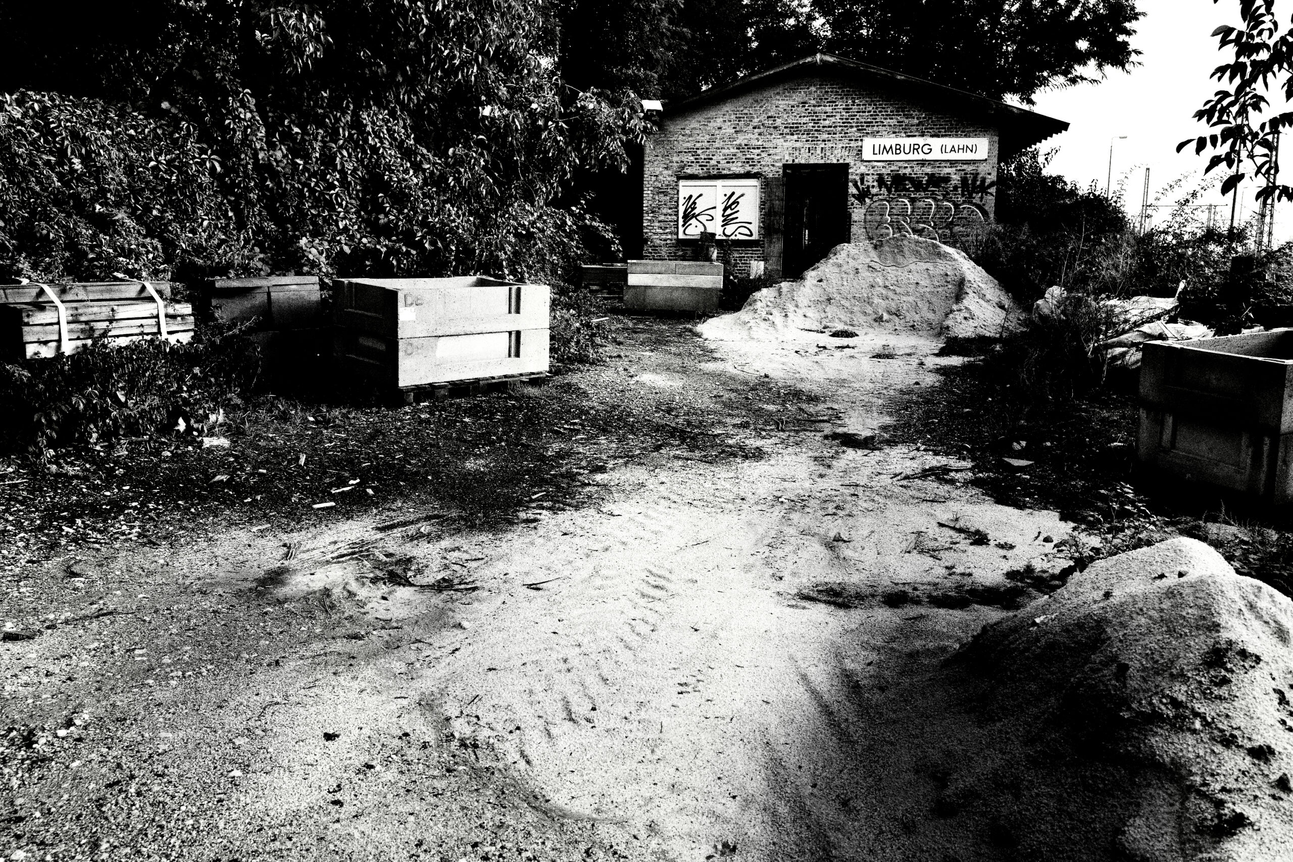 Limburg Diaries - Jenseits der Postkartenmotive - Fotobildband Schwarz-Weiß Limburg an der Lahn